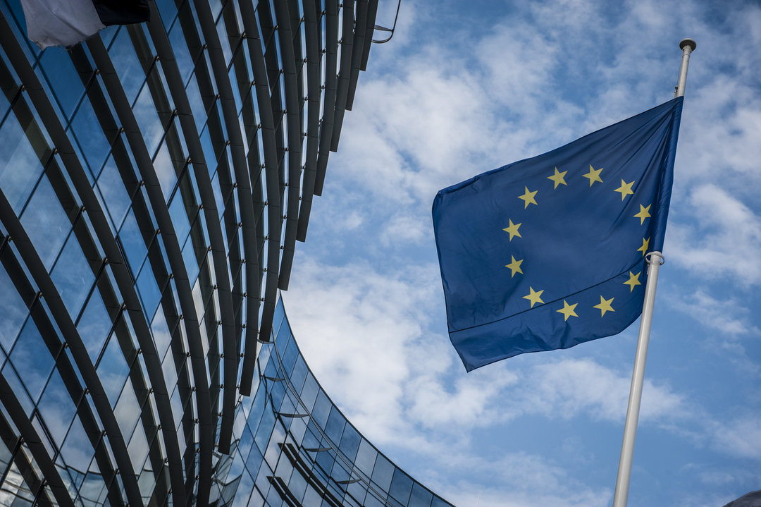 European Commission Pushes for Online Gambling Warnings