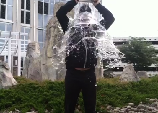 Phil Hellmuth ice bucket challenge