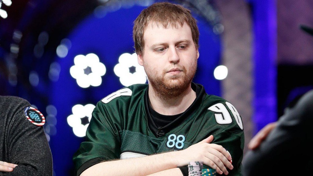 Joe McKeehen hates WSOP time changes