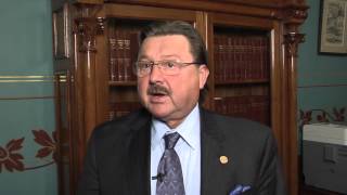 Michigan State Senator Mike Kowall to regulate online poker.