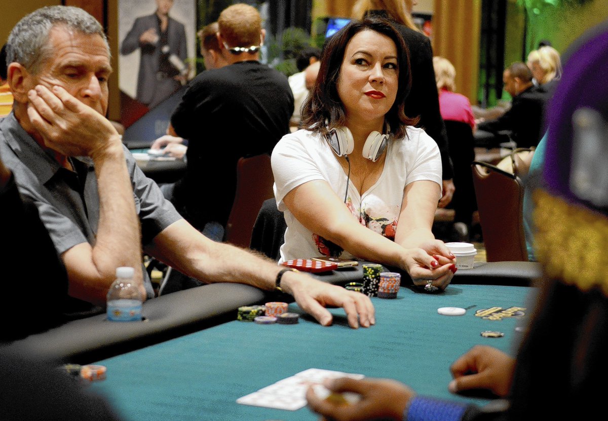 Jennifer Tilly poker.