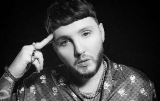 Pop Star James Arthur Got “Carried Away” with Poker and Blew £300K During Lockdown